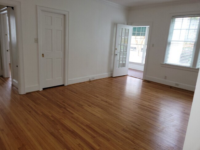 Photo - 118 Altondale Ave Unit 2