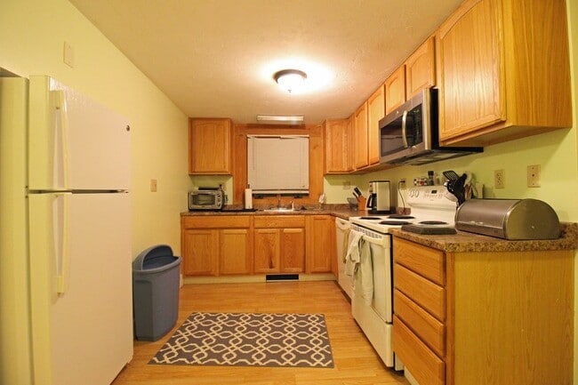 Photo - 73 June St Unit 2
