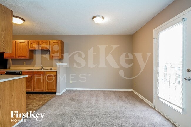 Photo - 2925 Redland Ln