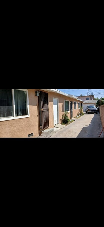 Photo - 8928 Elizabeth Ave Unidad B