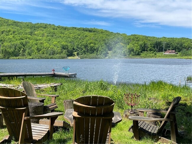 Photo - 102 Trails End