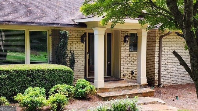 Photo - 4615 Mystic Dr NE