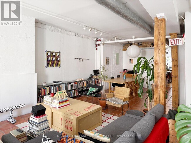 173 King St E Unit 200