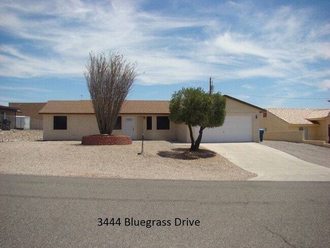 Building Photo - 3444 Bluegrass Dr
