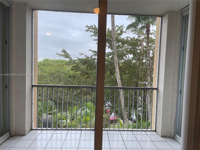 Building Photo - 9805 NW 52nd St Unit 411 Rental