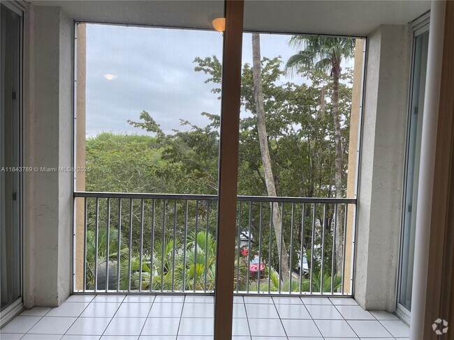 Building Photo - 9805 NW 52nd St Unit 411 Rental