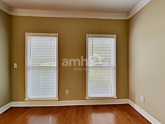 Photo - 1020 Allenbrook Ln