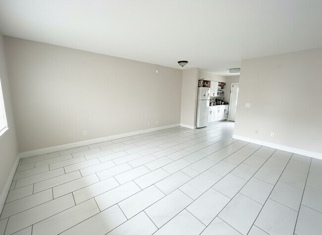 Photo - 3720 NW 115th Way Unidad 3724