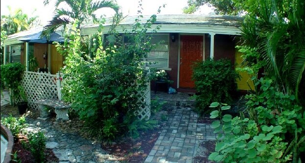 Photo - 2021 Plunkett St.