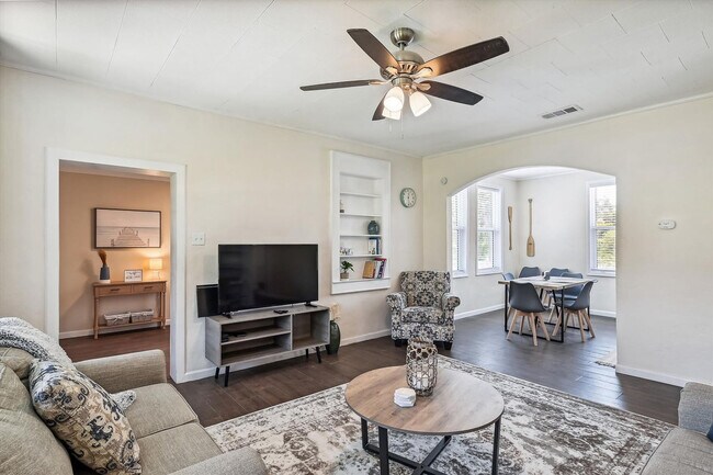 300 Mercedes Ave Unit SI ID1523335P