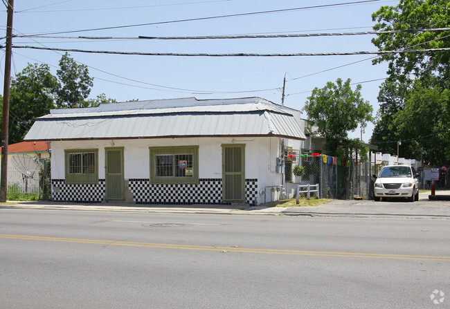 Cozy Cottage Apartments For Rent In San Antonio Tx Forrent Com