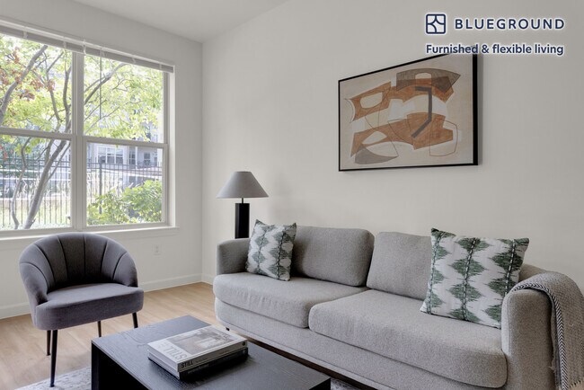 Building Photo - 333 Great River Rd Rental