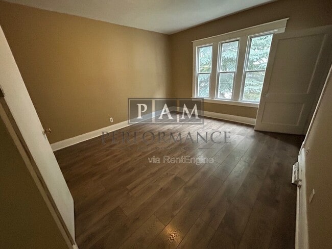 Photo - 2443 S 9th St