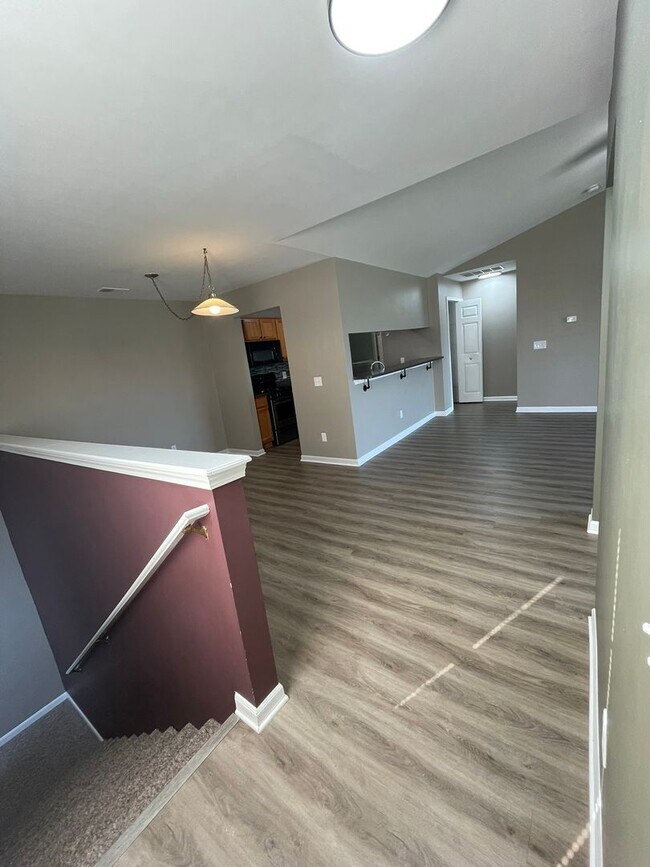 Photo - Bright Upper Condo with Garage | Near Shopping & Trails