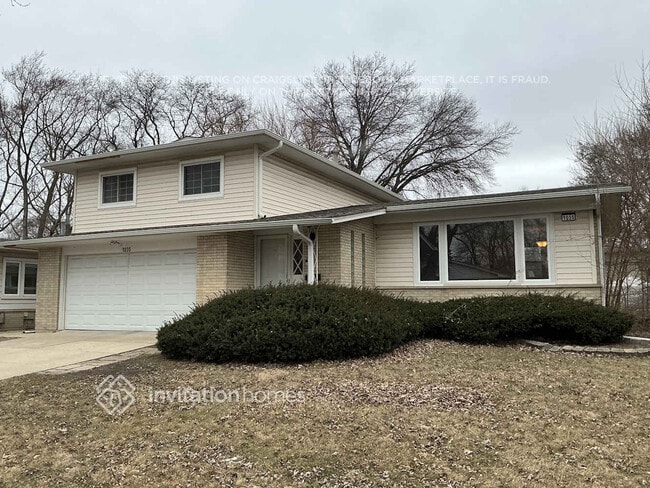 Building Photo - 1035 Iowa St