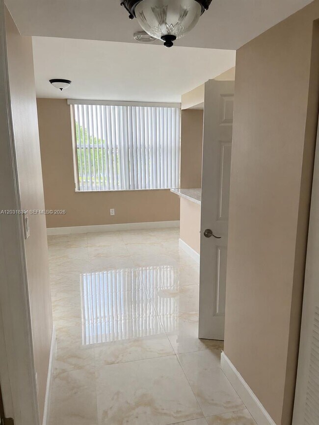 Photo - 9420 Tangerine Pl Unit 401