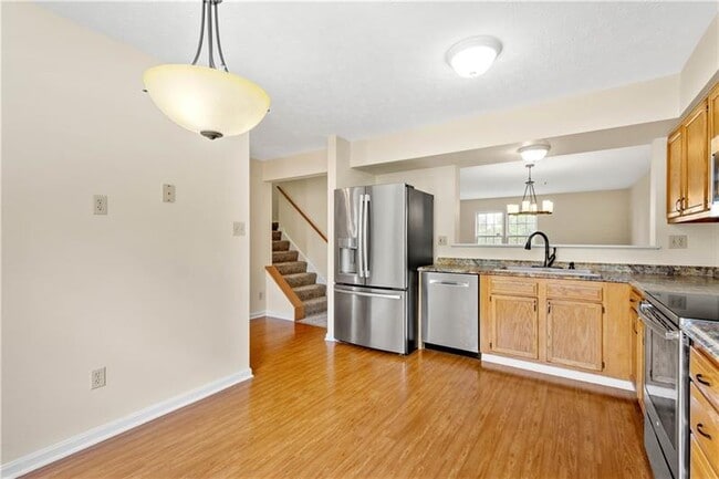 Photo - 1036 Royal Dr