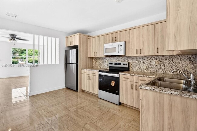 Photo - 1350 NE 149th St