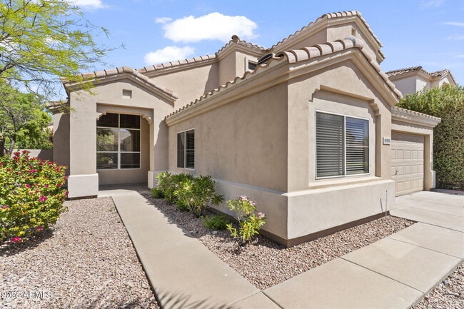 Photo - 10118 E Meadow Hill Dr