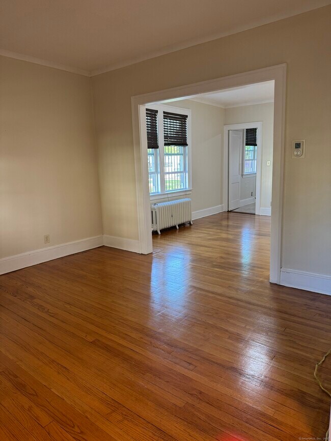 Photo - 240 Martin St Unit 1st Floor