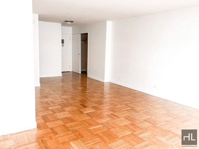 Fourth Avenue - Fourth Avenue Apartment Unit 11L