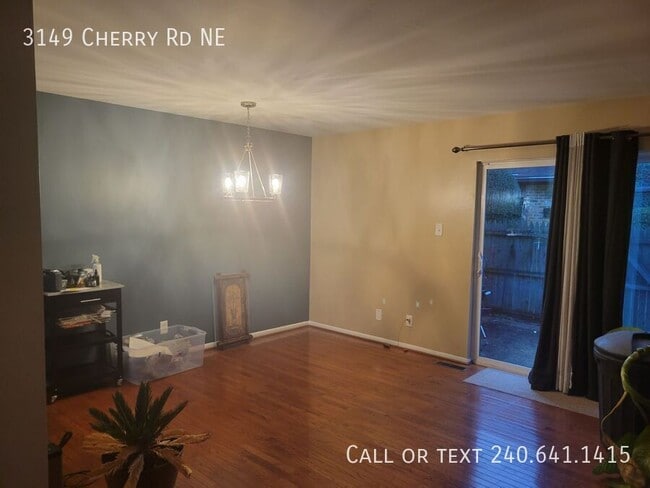 Photo - 3149 Cherry Rd NE