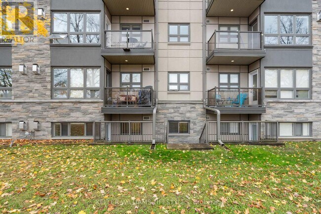 Photo - 15 Jacksway Crescent Unit 105