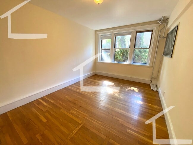 Photo - Large 2 Bed Available NOW!!!