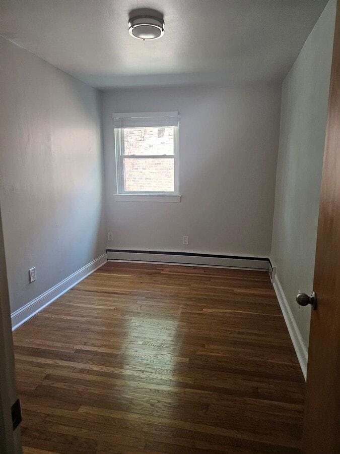Photo - 31 St Albans Ave Unit 2nd Floor