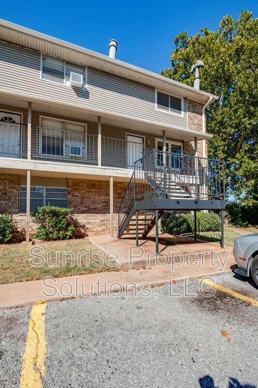 Photo - 6708 N Meridian Ave