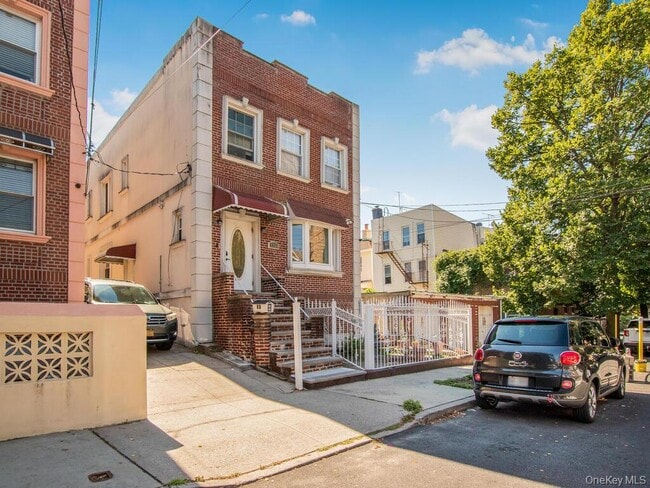 Building Photo - 4312 Carpenter Ave