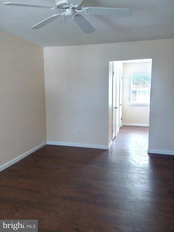 Photo - 313 Carleton Ln