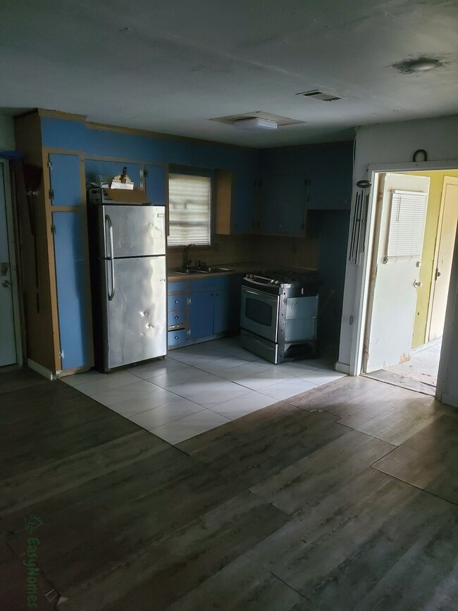 Photo - 247 Shiloh Dr House