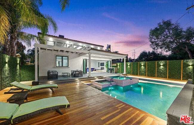 Photo - 14817 Otsego St