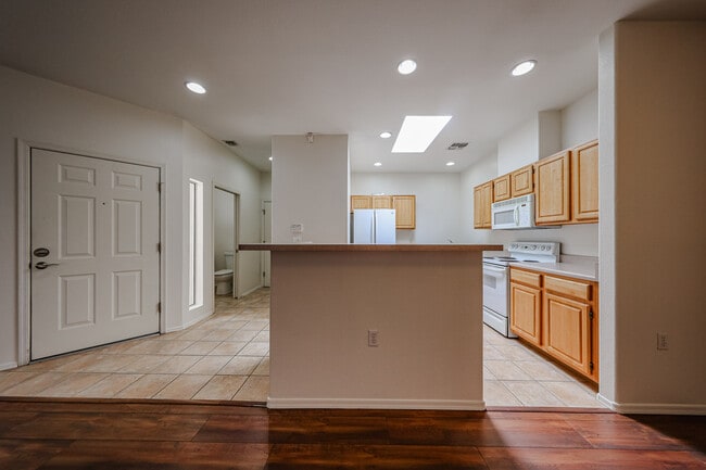 Photo - 3221 N 37th St