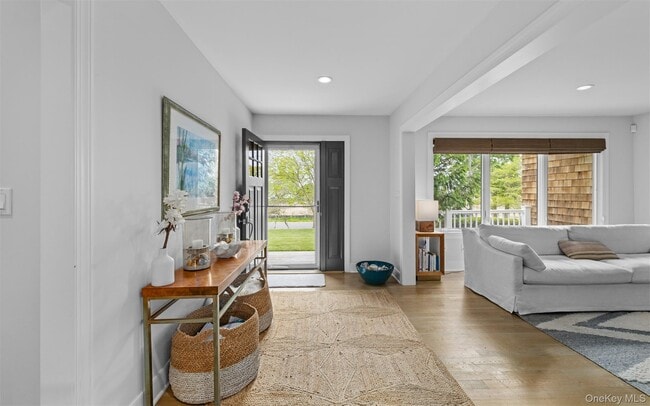 Photo - 58 Bayfield Ln