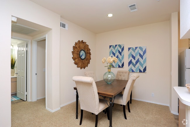 2BR - 954 SF - Dining Area