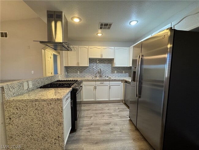 Photo - 401 Amber Pine St Unidad 207