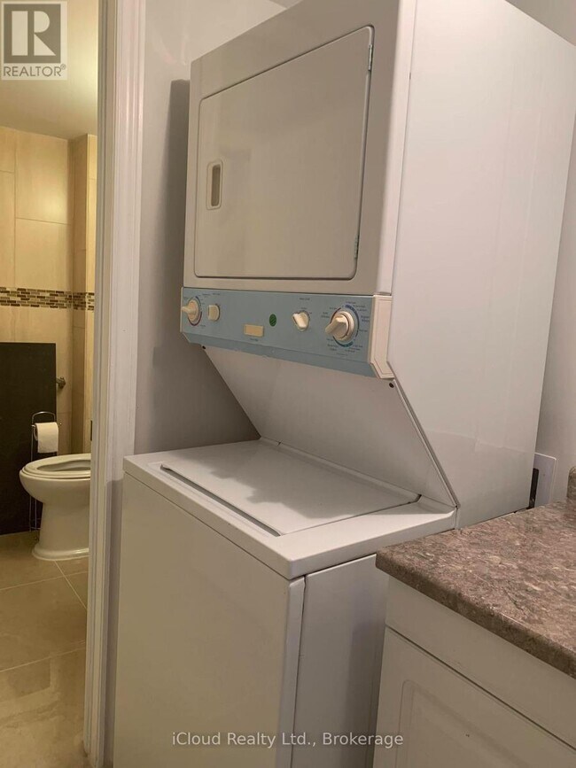 Photo - 564 Fernforest Dr