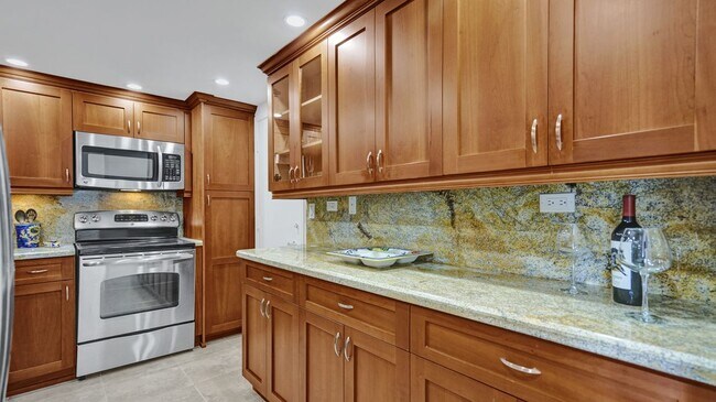 Photo - 5005 Collins Ave Unidad 1118