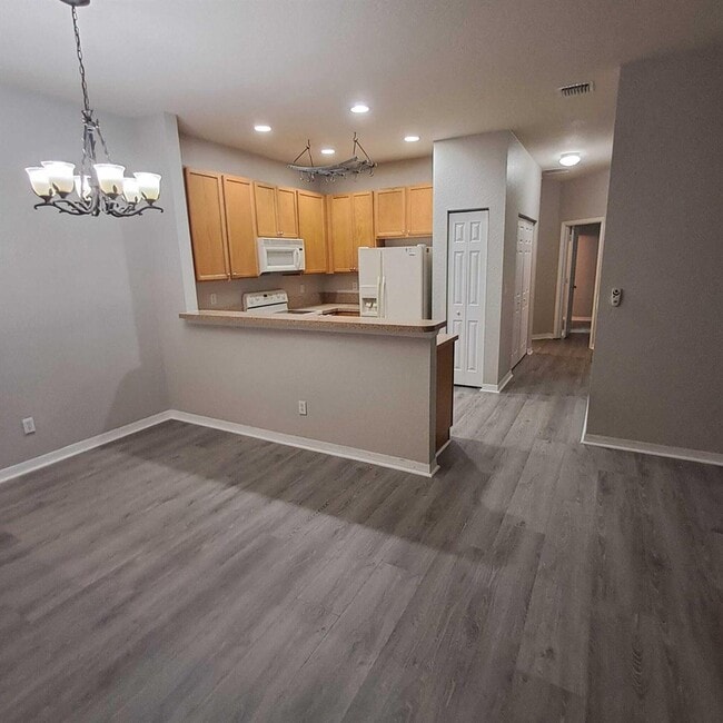 Building Photo - 3075 Grandiflora Dr Unit 3075