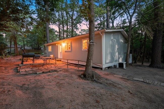 Building Photo - 16777 Stinson Ln