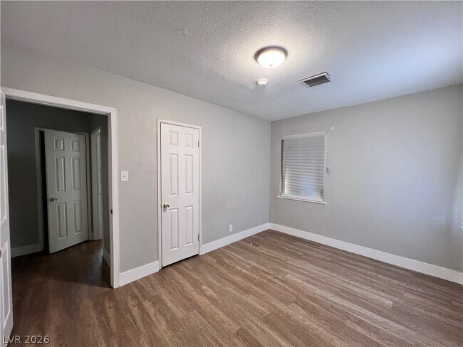 Photo - 2410 Poplar Ave