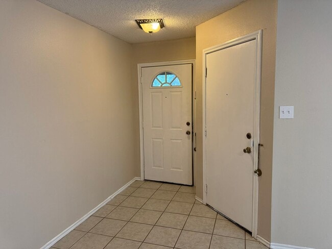 Photo - 8003 Chestnut Manor Dr