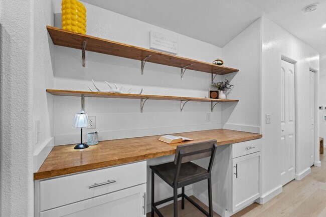 Photo - 403 E Roller Ave Unit SI ID1520943P