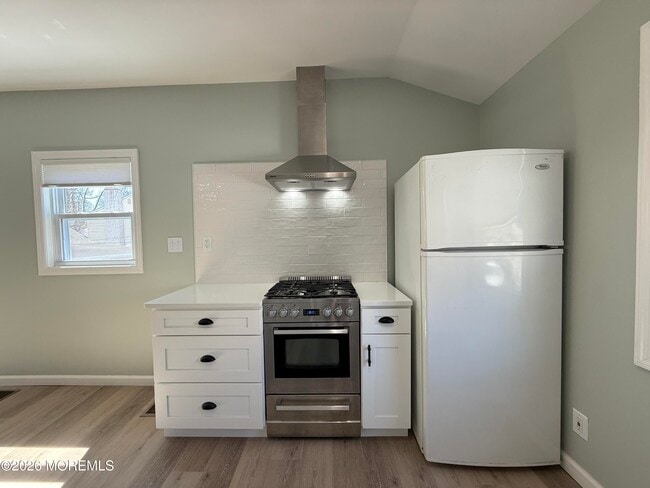 Photo - 1305 L St Unit REAR