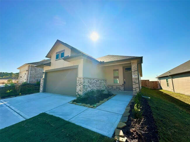 Building Photo - 12194 Ridge Top Dr