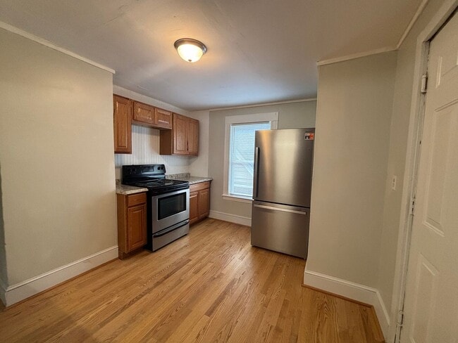 Photo - 117-119 Whittier Ave. Unit 119 Whittier Ave