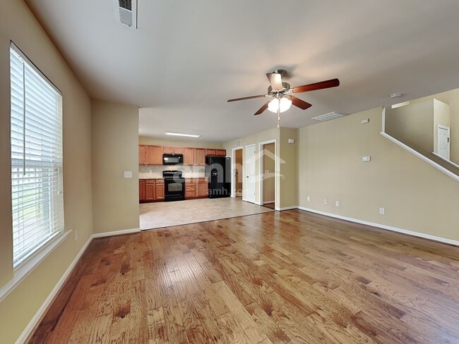 5137 Benjamin Ct