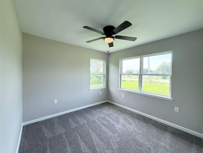 Photo - 2626 Woodland St